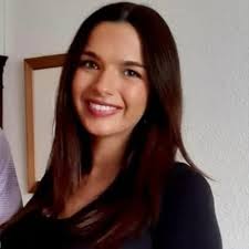 Naomi Bell (@naomi_bell97)