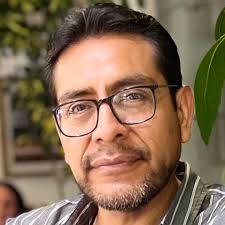 Sin Filtros Con Marco added a new...