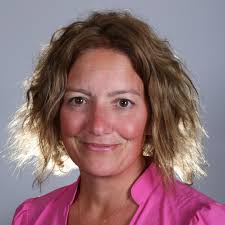 Chantelle Buchanan's Instagram, Twitter & Facebook