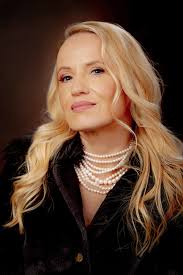 Happy Valentines! Canon R5 + RF 85mm 1.2