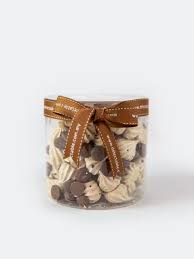 It is a store for family, friends and confectionary enthusiasts. Cafe Espresso Kisses Delectable By Su Cake Delivery Kuala Lumpur