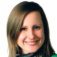 Amanda Fleetwood's Instagram, Twitter & Facebook