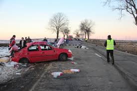 Eu cred ca si daca avea viteza mai mica, accidentul tot se intampla. Foto Grav Accident La CumpÄƒrÄƒtura O PersoanÄƒ A Murit Iar Trei Sunt RÄƒnite Suceavanews Ro