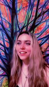 Sidney Hensley (@sidneyhensley)