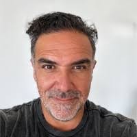 Amir Ensani's Instagram, Twitter & Facebook