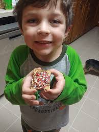 Ohhh look 👀 what came today!!! ❤️❤️❤️and theres a few cupcakes I made with  my Ginger 🫚 sprinkles!!