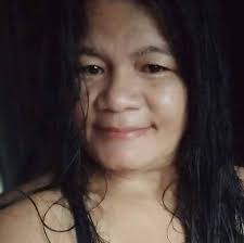 Hi all 👍 any live bands