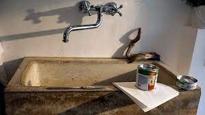 Betonoptik ist modern und pflegeleicht l foto beim selber machen von beton existieren meist handwerkliche grenzen bezüglich der verdichtung. Do It Yourself Waschbecken Aus Weissem Zement Waschbecken Waschtisch Betonwaschbecken