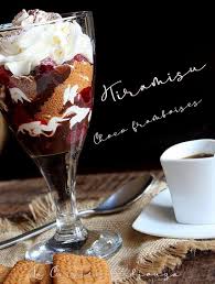 Mousse Tiramisu Chocolat Framboises Et Speculoos Recette Tiramisu Chocolat Chocolat Framboise La Cuisine De Djouza