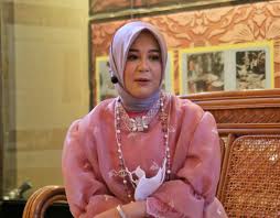 Baju bodo wikipedia bahasa indonesia ensiklopedia bebas baju bodo makassar, baju bodo adalah pakaian. Lihat Penampilan Wawali Fatma Kenakan Pakaian Adat Khas Bugis Makassar Buka Baca Id