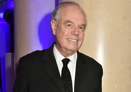 Fils de robert mitterrand et d'edith cahier, il est le neveu de l'ancien président de la république françois mitterrand. Frederic Mitterrand Zoom Sur Ses Deux Fils Adoptifs Said Et Jihed