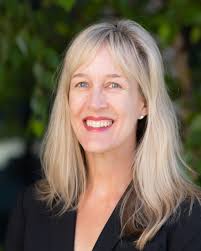 Kimberly Cleary's Instagram, Twitter & Facebook