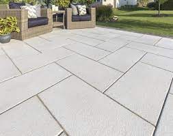 Travertine 0 marble 18 limestone 0 glass 0 infused resin 0 pebble 0 sealer 0 basalt 0 metal 0. 36 Garden Paving Designs To Make The Best Out Of Your Outdoor Space In 2021 Large Concrete Pavers Large Pavers Concrete Slab Patio