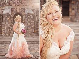 Plus Size Women Hairstyles For Wedding Hair Rosa Hochzeitskleider Kleid Hochzeit Kurvenreiche Braut