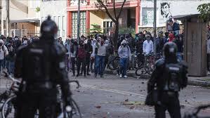 Resultado de imagen para razon de la protesta en colombia
