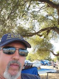 Submarine sailors' potential exposure to unhealthy base conditions