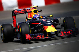 Hij was daarmee de jongste debutant ooit in gpfans is een meertalig platform voor alles rondom de formule 1. Slecht Nieuws Voor Max Verstappen Red Bull Verliest 1 2 Seconde Op Rechte Stuk In Baku Racexpress
