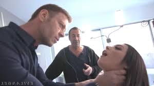 Wiki Porno on X: فيلم يدخلك في كواليس صناعه الاباحيه ويعرفك علي الموهبه  الصاعده بروكلين جراي فيلم متكامل وممتع ، المشهور هو فيلم روكو مع انجيلا بس  ده عندي في نفس المكانه