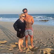 Kentucky obituaries and death notices, 1988 to 2021. Rebel Wilson Steps Off A Private Jet After Arriving At A Mystery Destination Daily Mail Online
