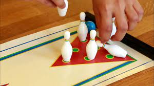 Deluxe executive wooden tabletop bowling game by gamenamics (16 x 6) ~ 2008. Tabletop Bowling Kikkerland Design Inc