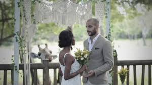 Merci nabil pour ta reponse , je ne veux pas entrer dans le hallam mais dire des mots d'amour à notre futur époux, l ya rien de haram , la declaration damour elle sert justement quand elle est sincère à se decider pour. Casela L Amour Celebre Tout Le Mois De Fevrier Defimedia