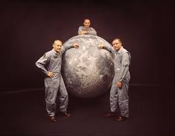 Choosing the first man on the moon (англ.). How Neil Armstrong Became The First Man On The Moon