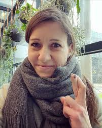 Debbie Jansen's Instagram, Twitter & Facebook