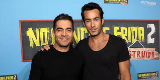 Omar Chaparro Aaron Diaz Host No Manches Frida 2 Screening In Miami Photos Aaron Diaz Hot Hunks Miami Photos