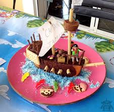 Comment faire un gâteau qui ressemble à du gâteau de la fin du chantier, le jeu vidéo. 16 Idees Pour Un Buffet De Pirates Original Explorador