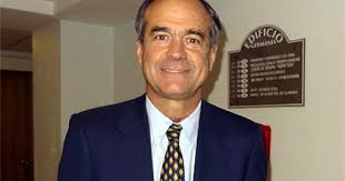 Ignacio Walker: "Me opondría a un pacto presidencial con el PC"