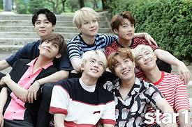 How i met your motherın büyük bir hayranı olarak, carter ve craig'in bebeklerinin devamı konusunda bana güvenmeleri için onur duydum ve hatta biraz gerginim. Bts How Bangtan Keep In Touch With Family Btstan