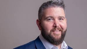 Sinn Féin and Fianna Fáil in Waterford give opposing views