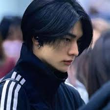 I got this picture from jjam performance🙃 my hyunjin is looking soo  handsome i give him 100000000/100000000 what about  you😘❤❤❤#StrayKids#hyunjinskz#hynjin  #fyp#kpopidol#highlightseveryonefollowers2024