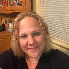 Deanna Dolan's Instagram, Twitter & Facebook