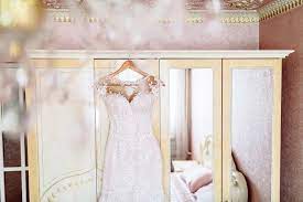 We did not find results for: Brautkleid Nach Der Hochzeit 13 Schone Kreative Romantische Verwendungsideen