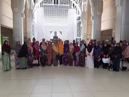 Mohammad omar berkata, ketika ini pembinaan klinik dengan kuarters itu telah mencapai 52 peratus, sekali gus. Lawatan Sambil Belajar Warga Usia Emas Klinik Kesihatan Kuarters Klia Masjid Tuanku Mizan Zainal Abidin