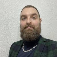 Victoria Starbuck's Instagram, Twitter & Facebook