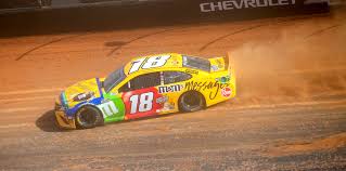 Nascar racing experience is a gift they'll love for valentine's day. Nascar S Best Get Back On Dirt This Weekend At Bristol The North State Journal