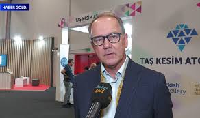 Editor And Co-Found Jewellery Outlook David Brough Speaks to Haber Gold