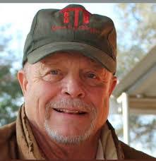 Richard Cobos's Instagram, Twitter & Facebook