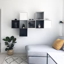 Meubles, mobilier, salon, cuisine, chambre et salle de bain. Epingle Par Eik Aradottir Sur Inspo Storage Idees Chambre Deco Maison Idee Salon