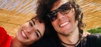 Operato d'urgenza in prognosi riservata, francesco nuti è uscito dalla riabilitazione dopo molto tempo, costretto su una sedia a rotelle e muto dal giorno dell'incidente. Francesco Nuti La Malattia Era Il Successo Techetechete
