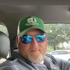 Need someone to put in septic tank for a 3 bedroom house