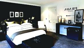 Mens Bedroom Ideas For Apartment Bedroom Ideas For Teenage Guys With Small Rooms Bedroom Ideas Design Bedroom Simple Bedroom Bedroom Design Small Room Bedroom
