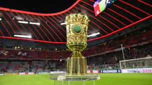 Gegen den aufopferungsvoll kämpfenden 1. Dfb Pokal Festgelegt Bayern Spielt Am 10 Juni Gegen Frankfurt Br24