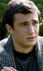 Ha poi ammesso di non essere alla l'attore ottiene anche delle parti nel film maldamore e nella commedia sapore di te. Eugenio Franceschini Mymovies