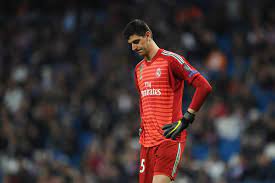 Les joueurs du real madrid évoluent à domicile au stade santiago bernabéu qui est situé en plein le site officiel du real madrid : Courtois And Mariano Rejoin Real Madrid Squad In Training Managing Madrid