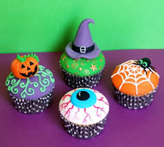 Halloween kuchen schadel kurbis schwarz goth bei kuchen. Halloween Party Rezepte Grusel Muffins Backen
