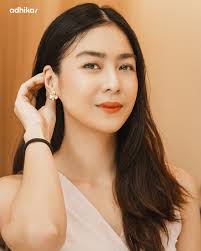 A Symphony of Elegance and Beauty Event: NAC Photoshoot Model:  @irishvelasco Team: Adhika Studio #top10photo #corporateshoot #PruLifeUK  #radiantamber