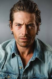 Barbara Ackles's Instagram, Twitter & Facebook